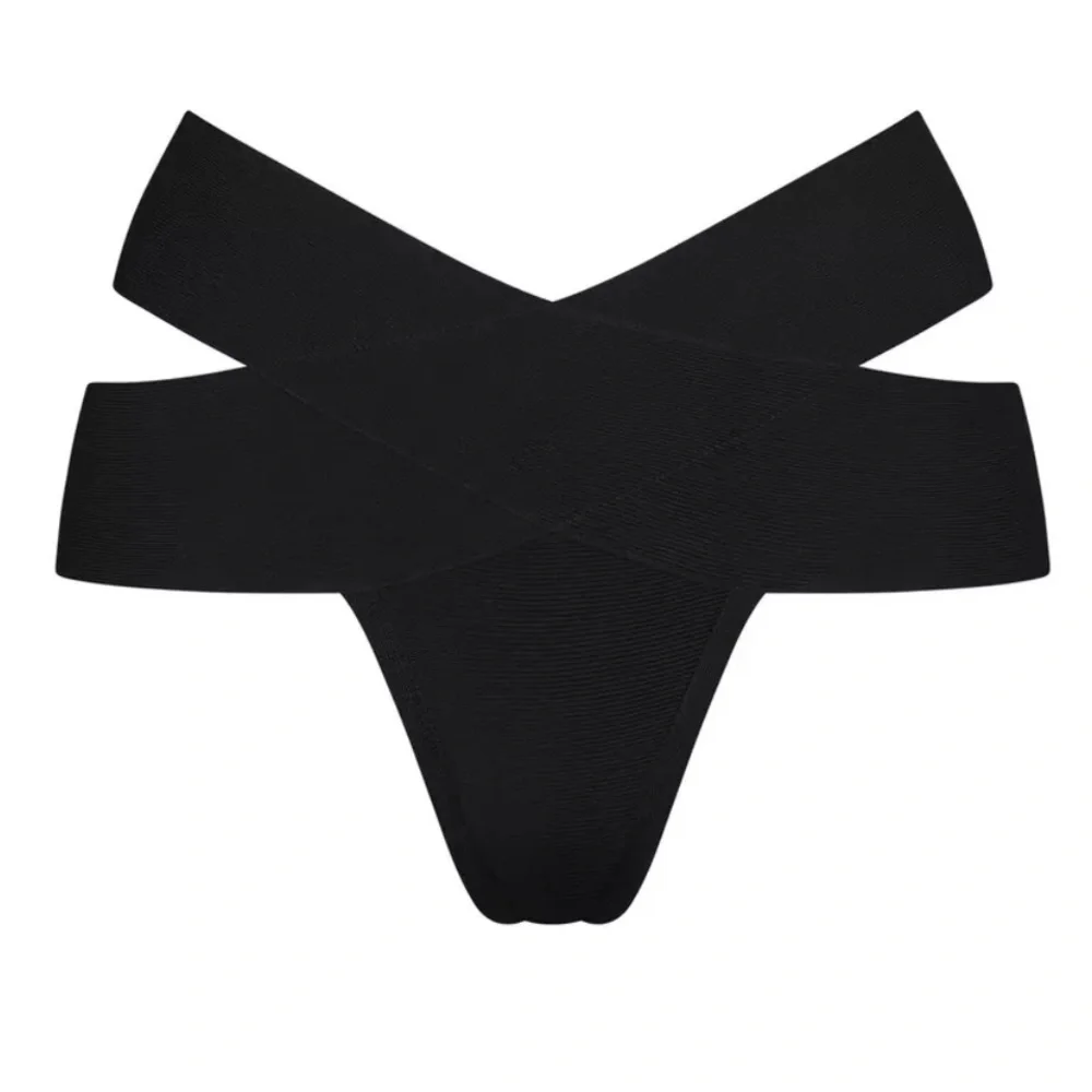 SKIMS KNIT SWIM STRAPPY BIKINI BOTTOM | COLOR: ONYX | NEW/NWT!!☀️🌊👙☀️